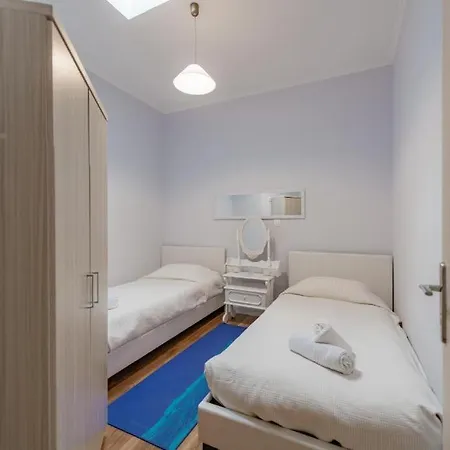 Apartment Luxurious